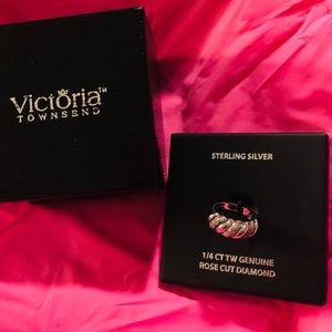 🤑VICTORIA TOWNSEND SIZE 7 WEDDING BAND